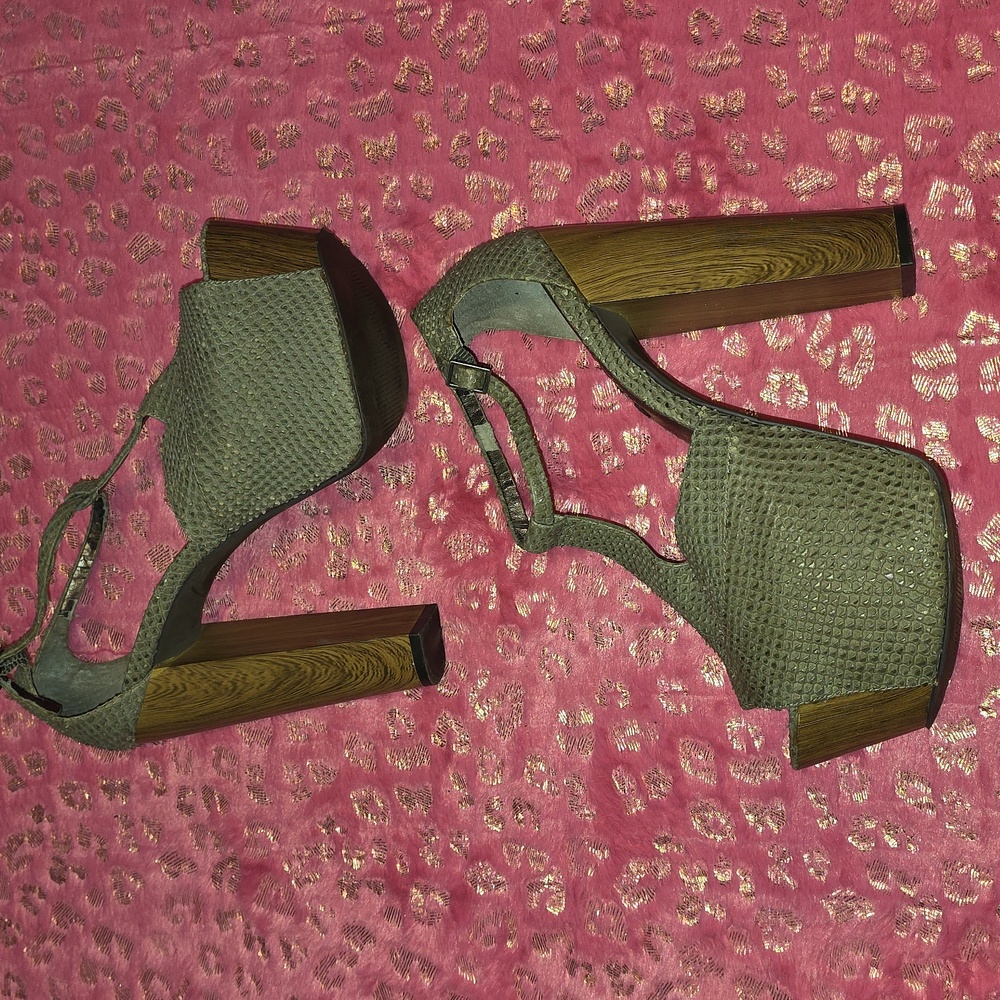 Dany Platform Heels